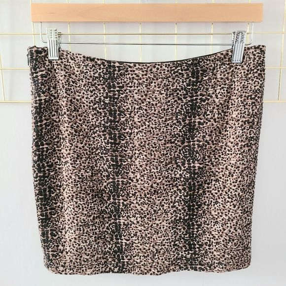 Torn by Ronny Kobo Pleated Leopard Cheetah Print Mini Skirt - Picture 3 of 7